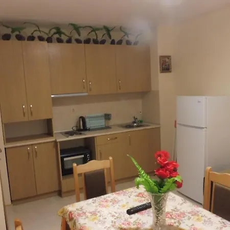 בית הארחה Viktoria פומורי