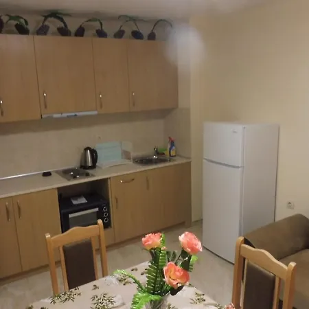 בית הארחה Viktoria פומורי