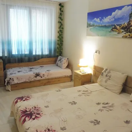 Viktoria פומורי