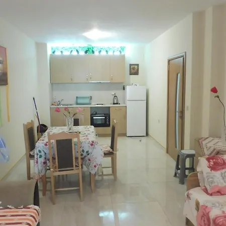 Viktoria 4* פומורי