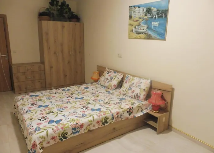 ゲストハウス Viktoria 4*